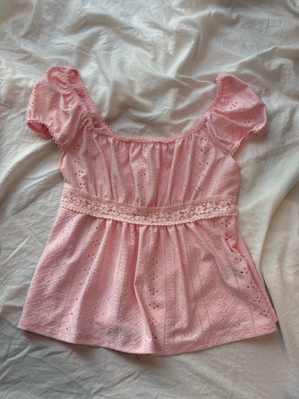 SHEIN Pink Eyelet Lace Trim Peplum Top